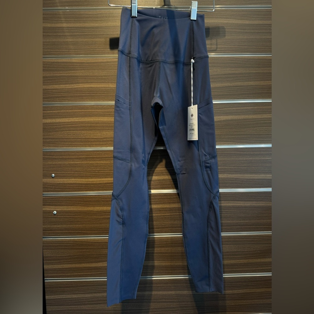 NWT Tavi Noir Stash & Dash 7/8 Leggings Navy